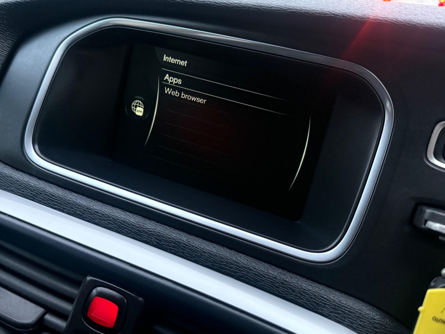 Used Volvo V40 2015 for sale - 76771740: Photo 49