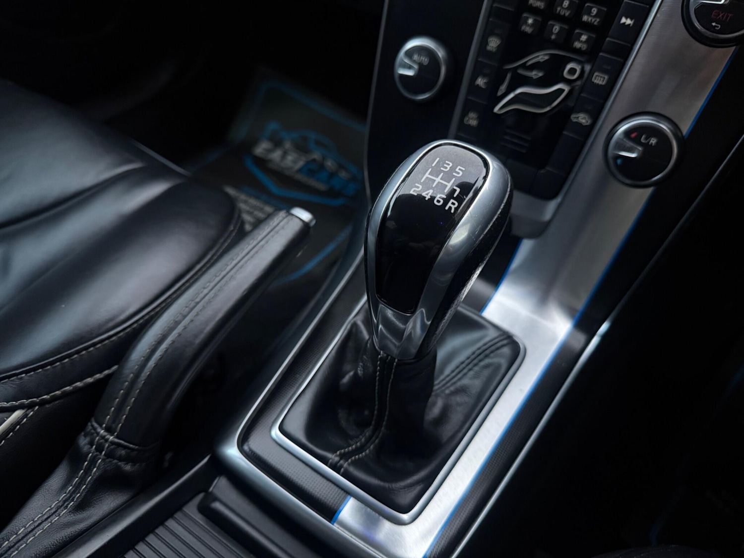 Used Volvo V40 2015 for sale - 76771740: Photo 52