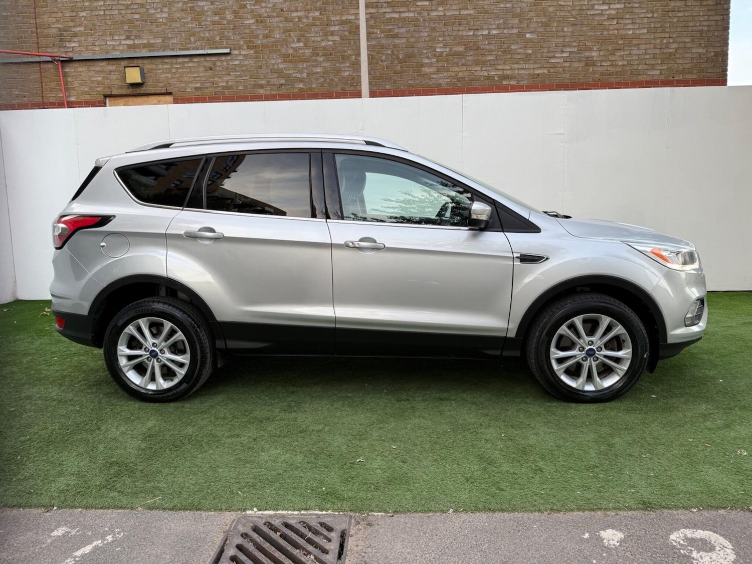 Used Ford Kuga 2017 for sale - 76059298: Photo 5