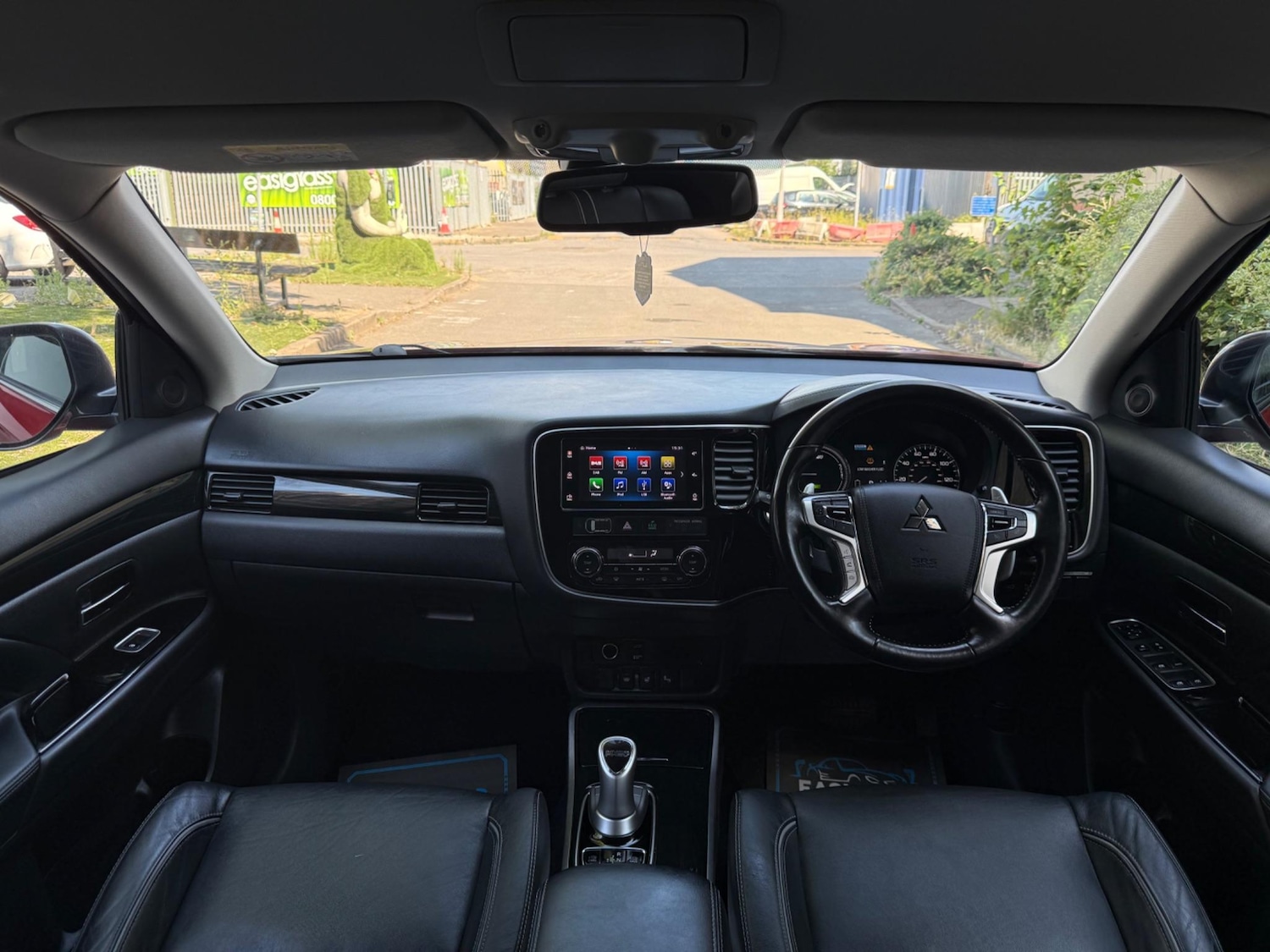 Vehicle 28