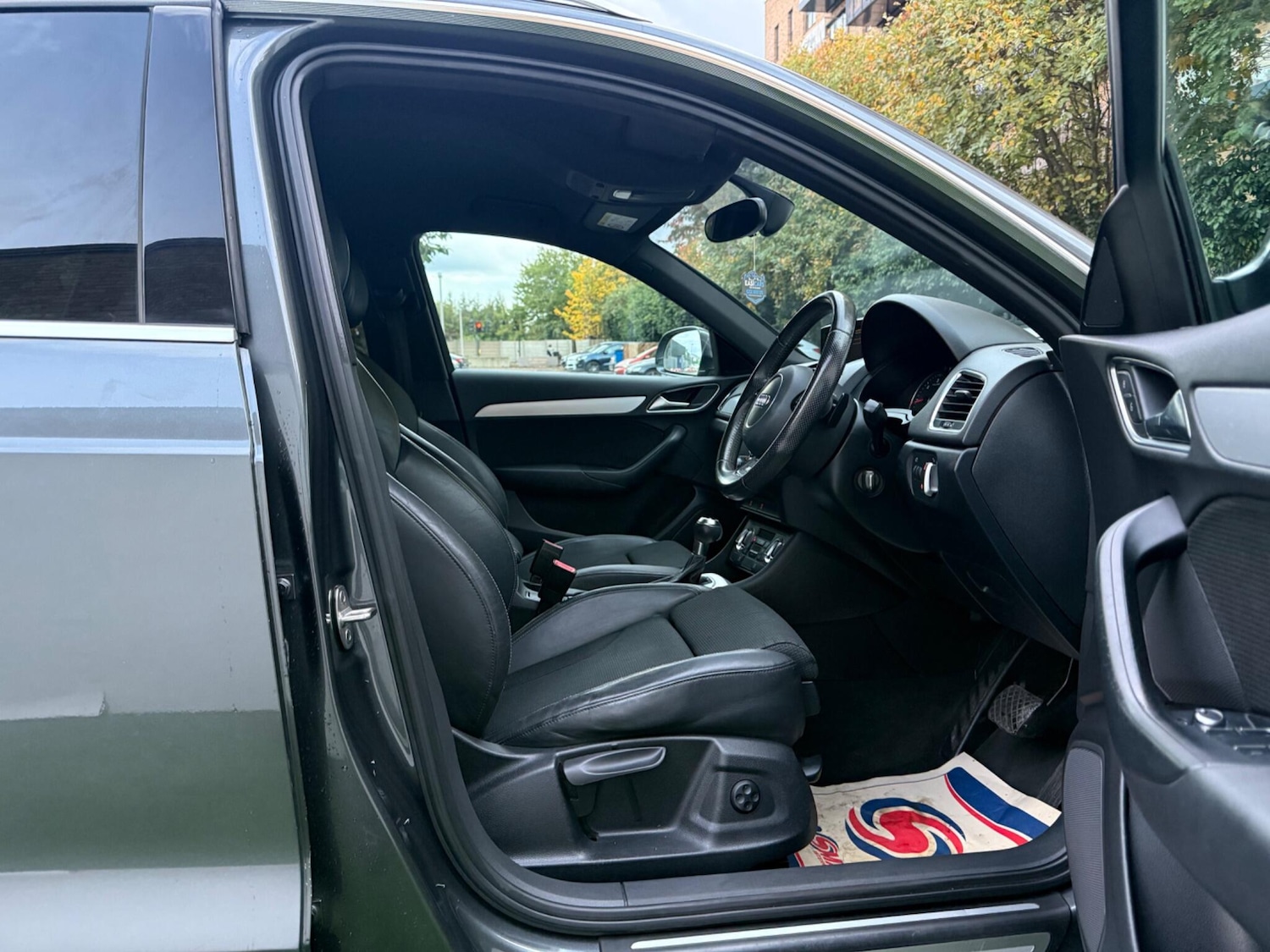 Used Audi Q3 2013 for sale - 76215091: Photo 14