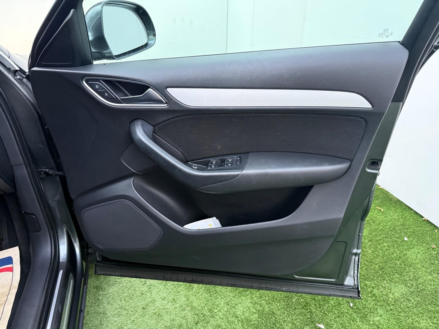 Used Audi Q3 2013 for sale - 76215091: Photo 17