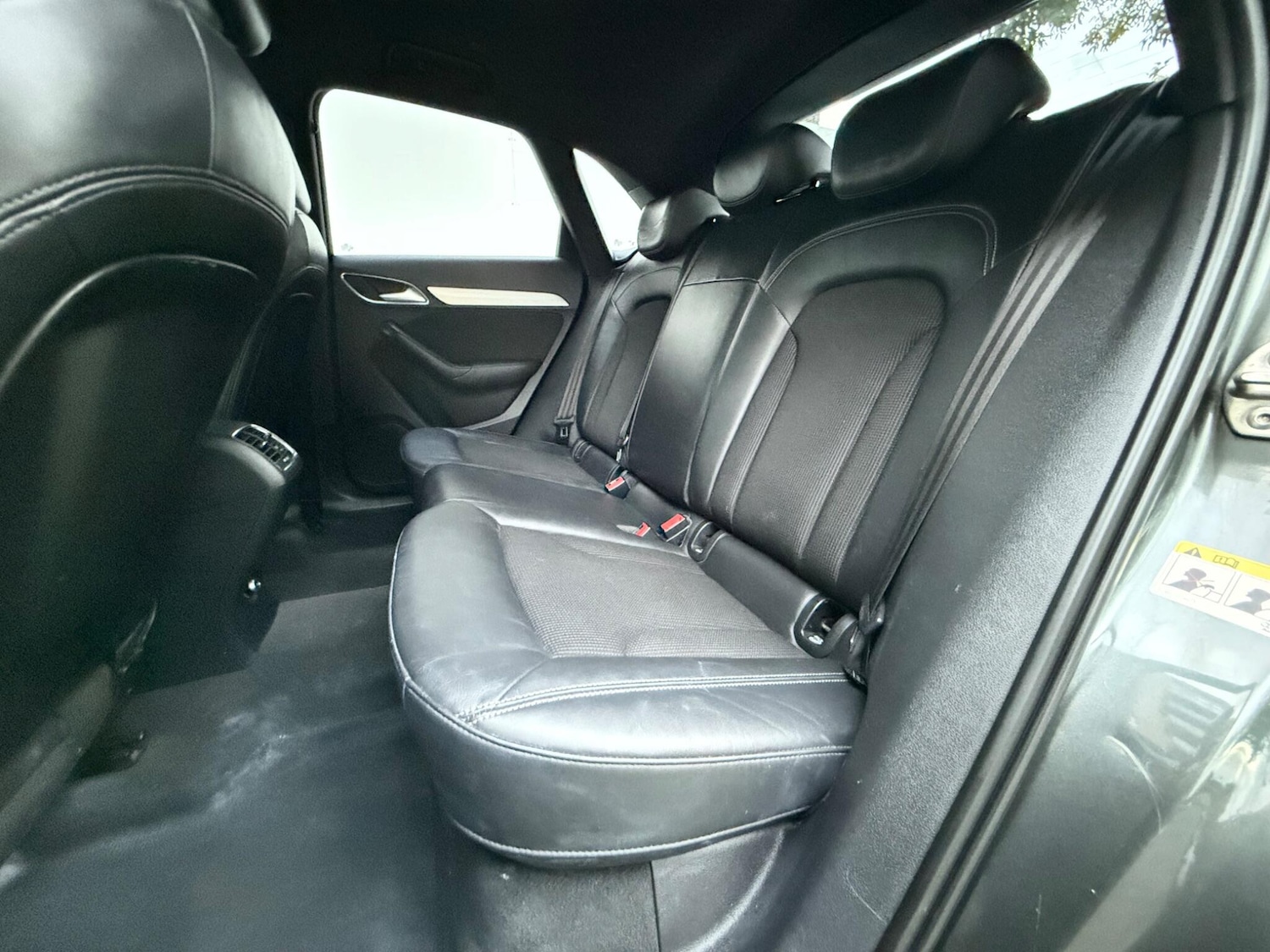 Used Audi Q3 2013 for sale - 76215091: Photo 24