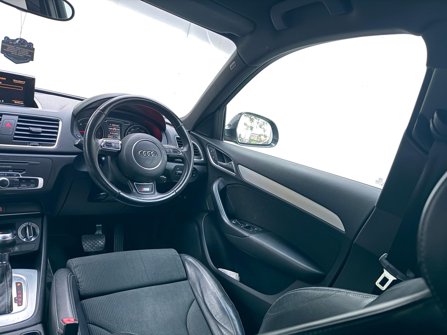 Used Audi Q3 2013 for sale - 76215091: Photo 39