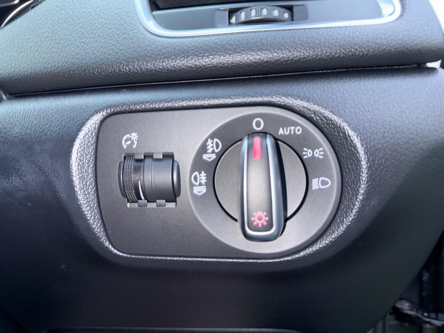 Used Audi Q3 2013 for sale - 76215091: Photo 42