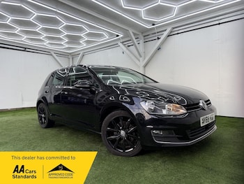 Used Volkswagen Golf 2015 for sale - 77174811: Photo