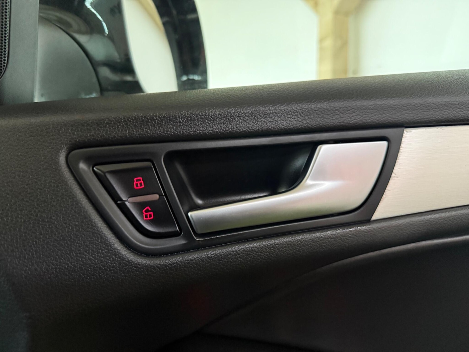 Used Audi Q5 2013 for sale - 77722807: Photo 41