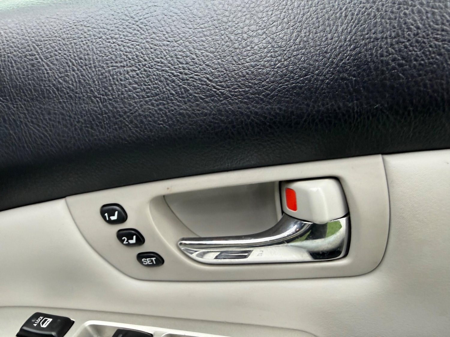 Used Lexus RX for sale - 77852833: Photo 42