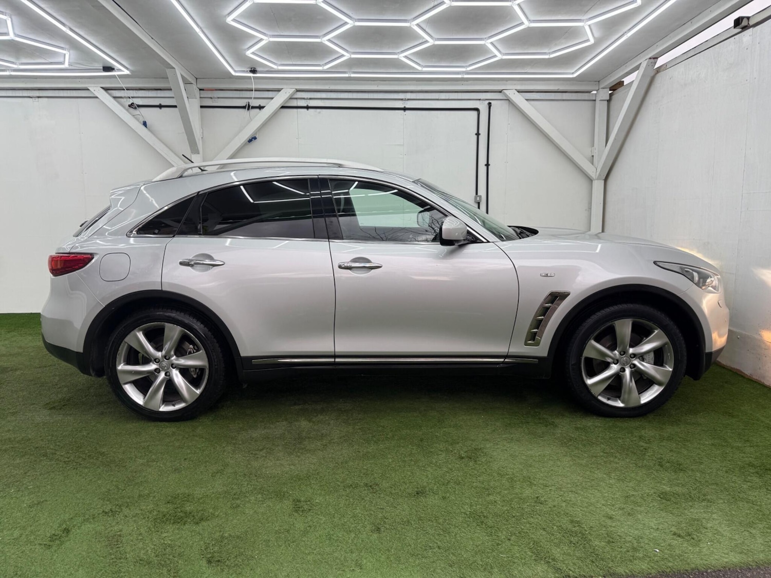 Used Infiniti FX 2013 for sale - 77400583: Photo 2