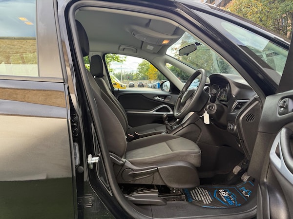 Used Vauxhall Zafira Tourer 2017 for sale - 76215332: Photo 14
