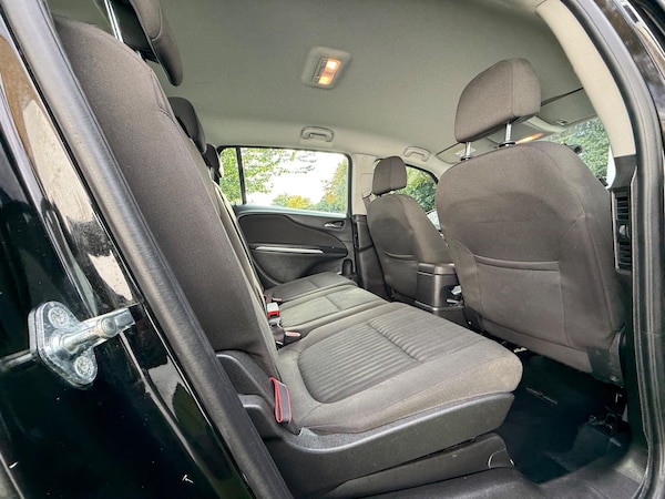 Used Vauxhall Zafira Tourer 2017 for sale - 76215332: Photo 19