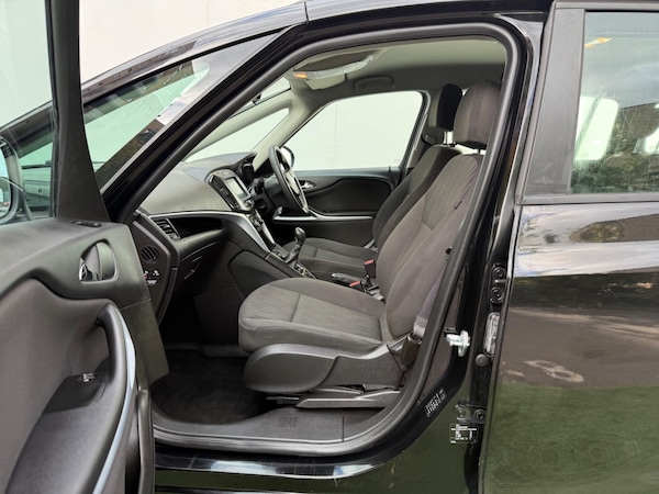 Used Vauxhall Zafira Tourer 2017 for sale - 76215332: Photo 25
