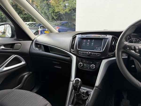 Used Vauxhall Zafira Tourer 2017 for sale - 76215332: Photo 52