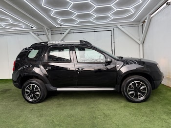 Used Dacia Duster 2017 for sale - 77807933: Photo