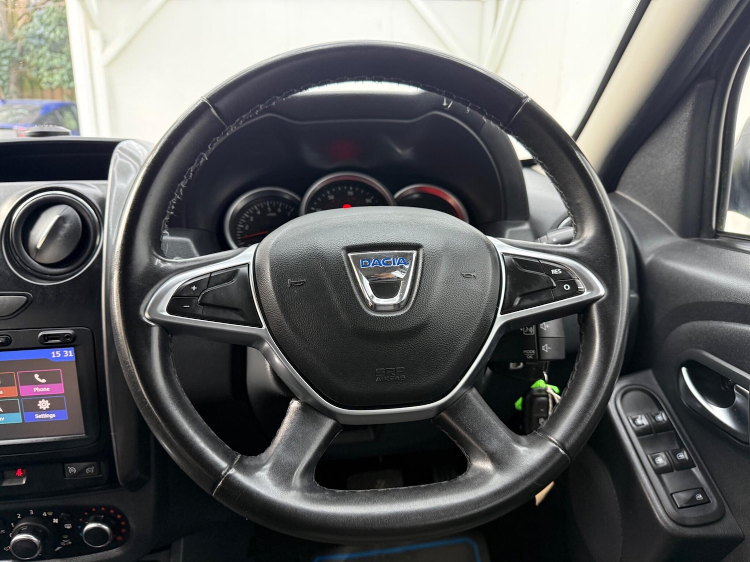 Used Dacia Duster 2017 for sale - 77807933: Photo 32