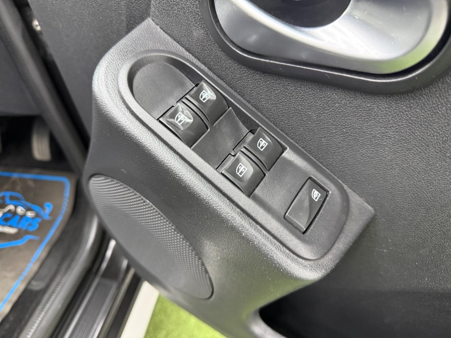 Used Dacia Duster 2017 for sale - 77807933: Photo 40