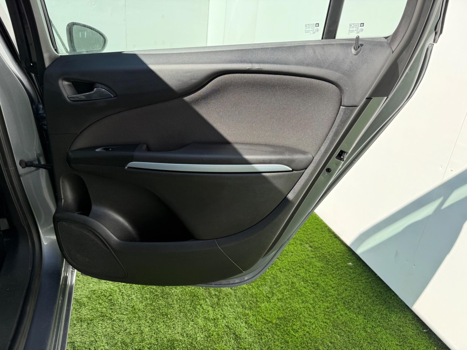 Used Vauxhall Zafira 2016 for sale - 76398528: Photo 20