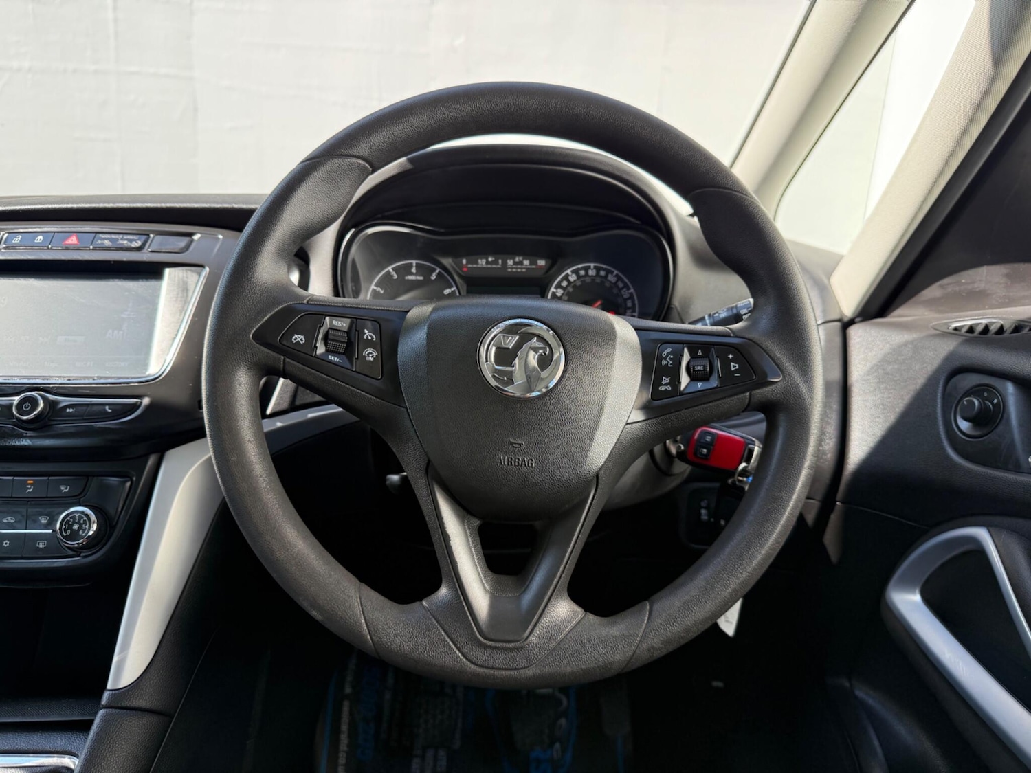 Used Vauxhall Zafira 2016 for sale - 76398528: Photo 31