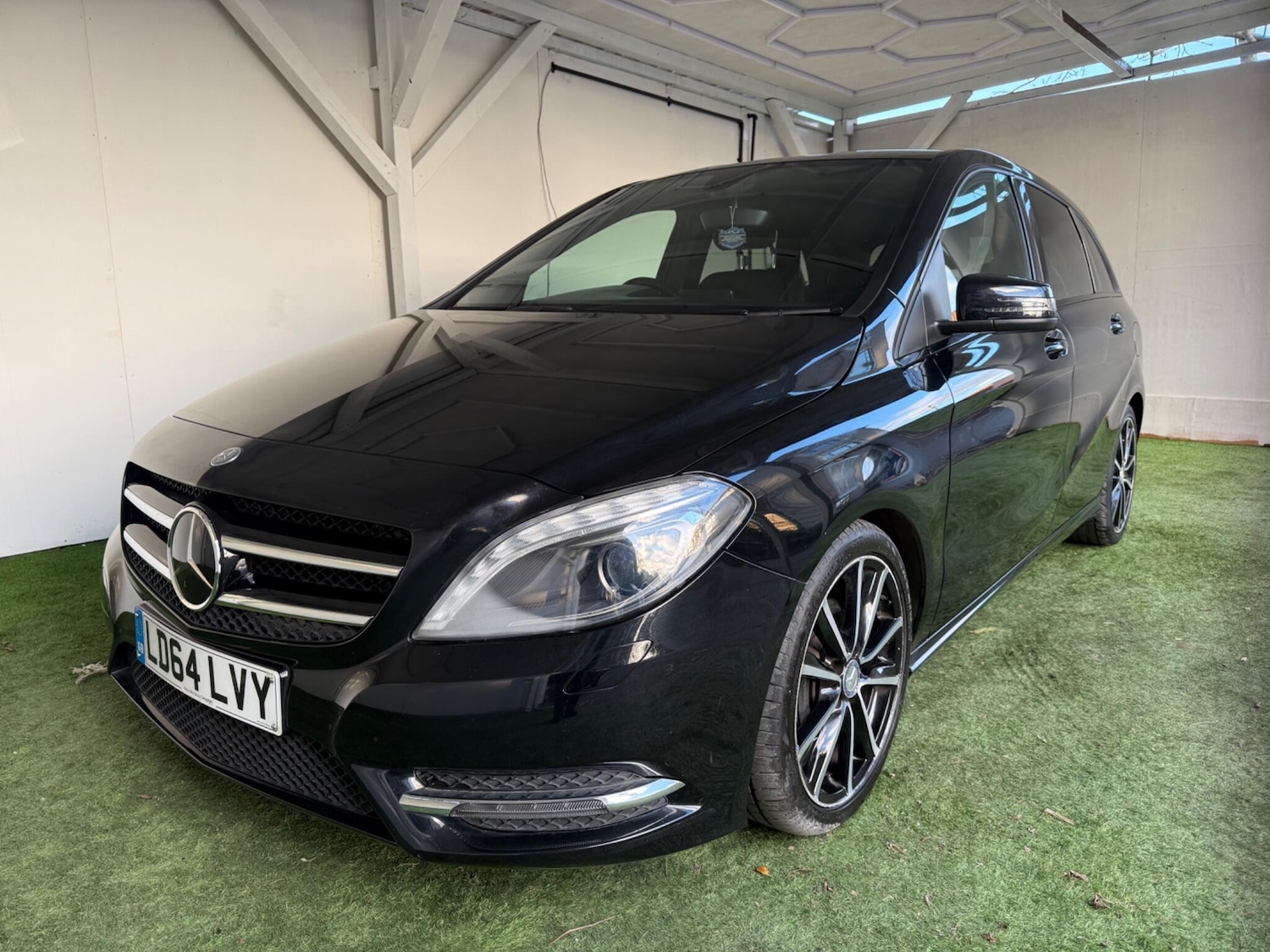 Used Mercedes-Benz B Class 2014 for sale - 77050102: Photo 11