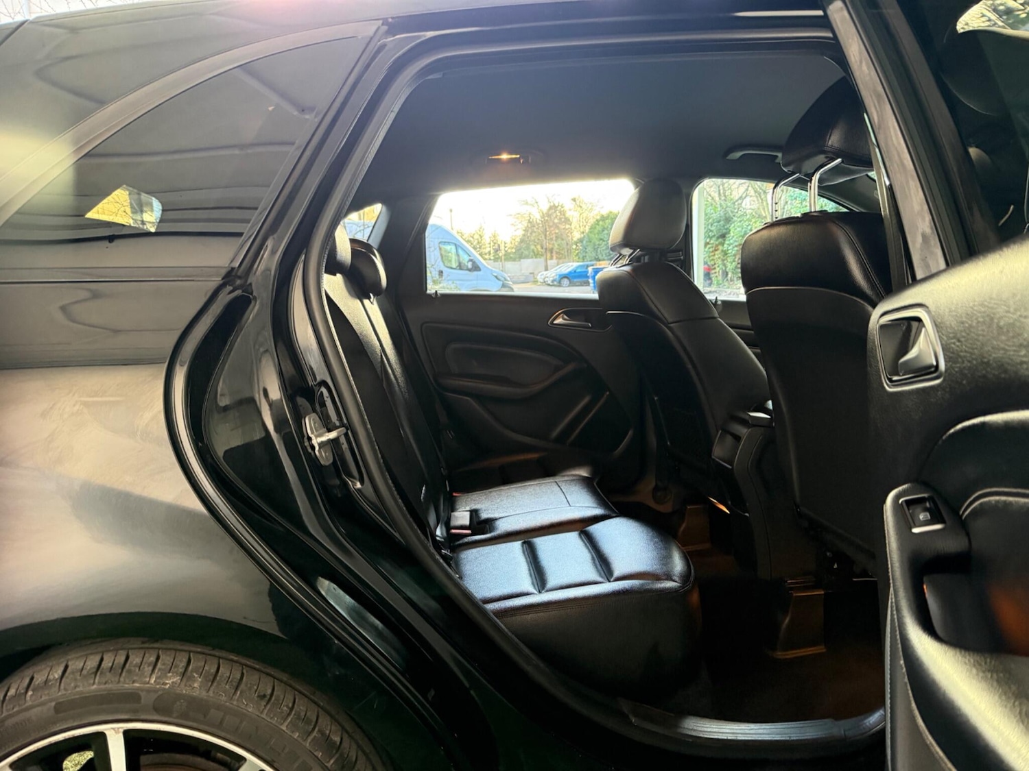 Used Mercedes-Benz B Class 2014 for sale - 77050102: Photo 18