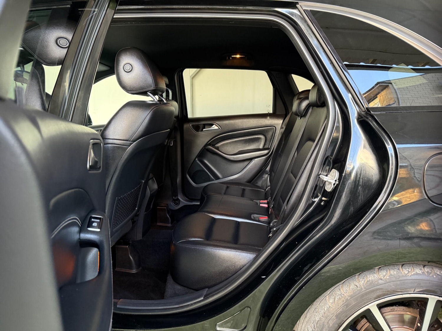 Used Mercedes-Benz B Class 2014 for sale - 77050102: Photo 22