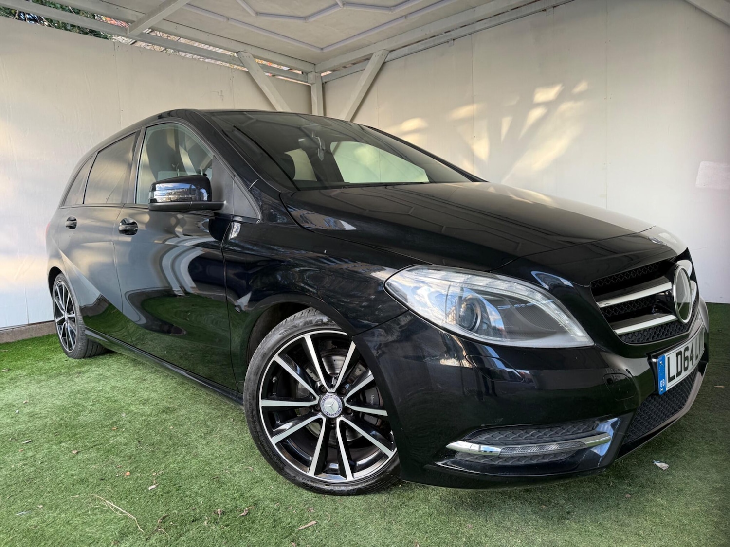 Used Mercedes-Benz B Class 2014 for sale - 77050102: Photo 4