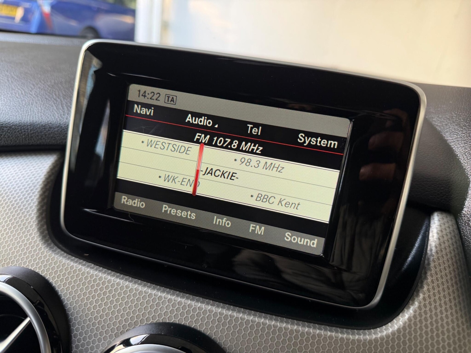 Used Mercedes-Benz B Class 2014 for sale - 77050102: Photo 44