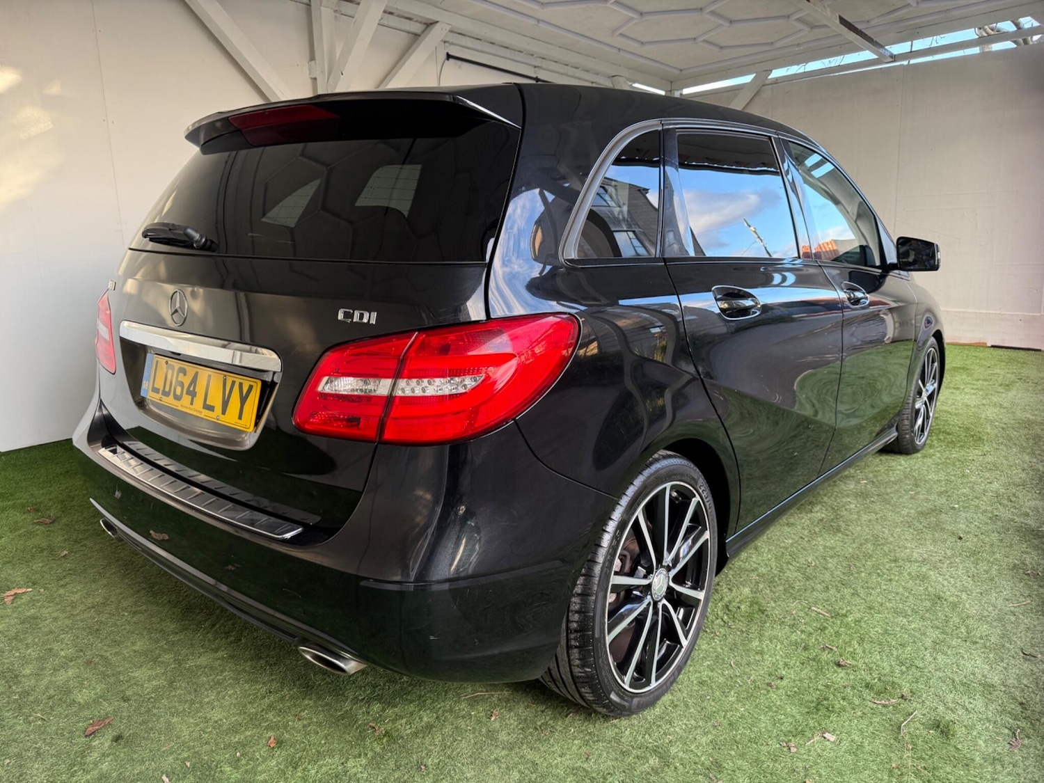 Used Mercedes-Benz B Class 2014 for sale - 77050102: Photo 6