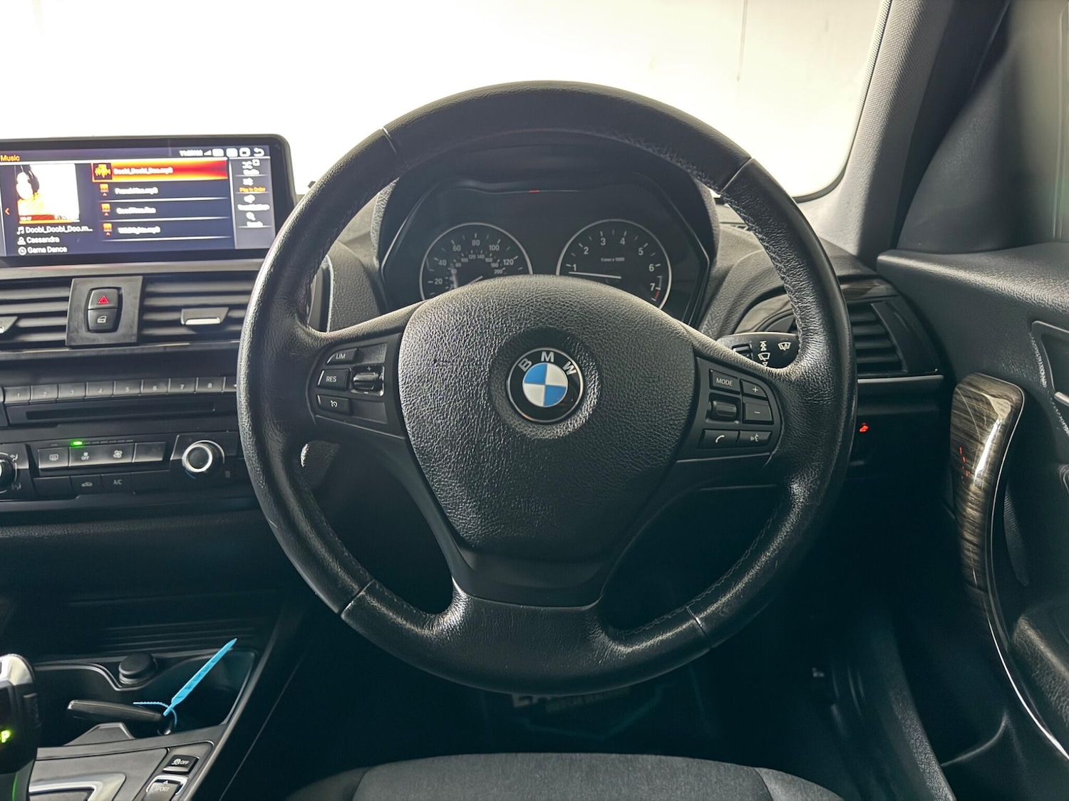 Used BMW 1 Series 2015 for sale - 77040990: Photo 32