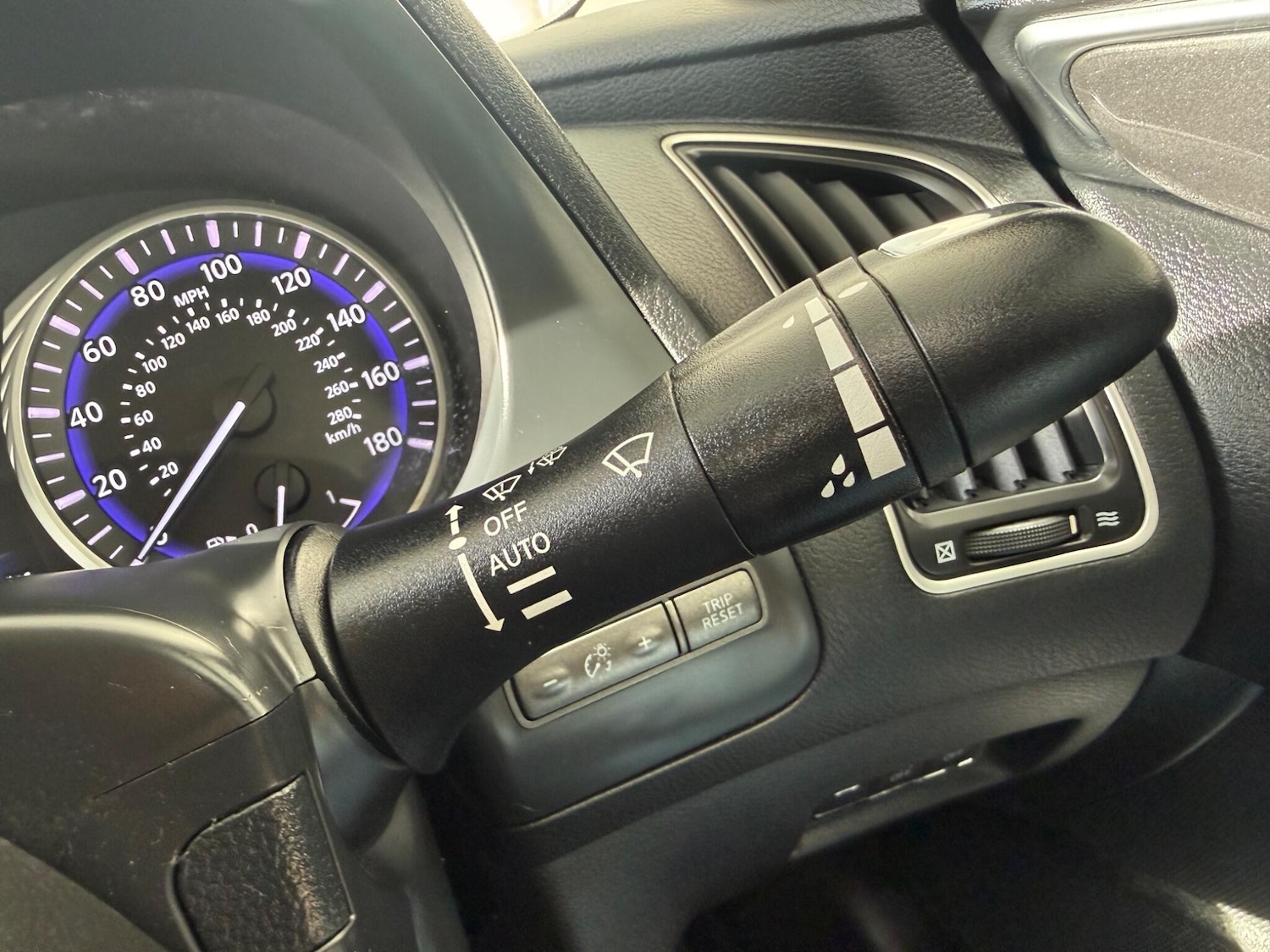 Used Infiniti Q50 2017 for sale - 77074674: Photo 37