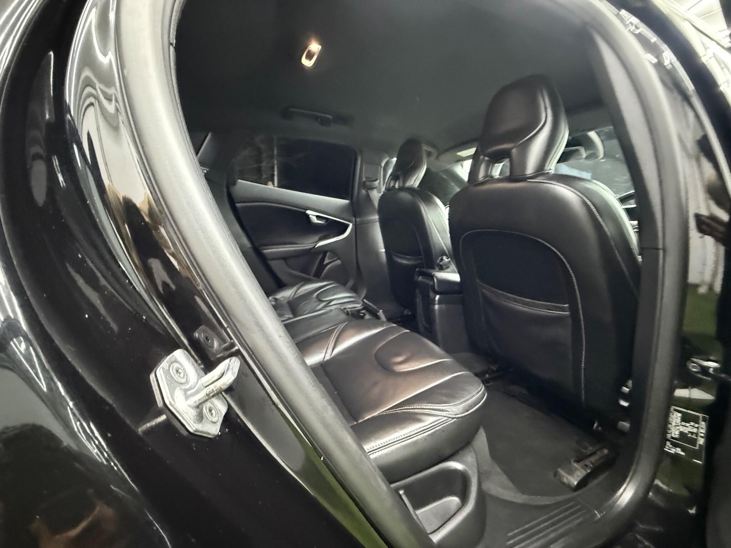 Used Volvo V40 for sale - 77824059: Photo 19