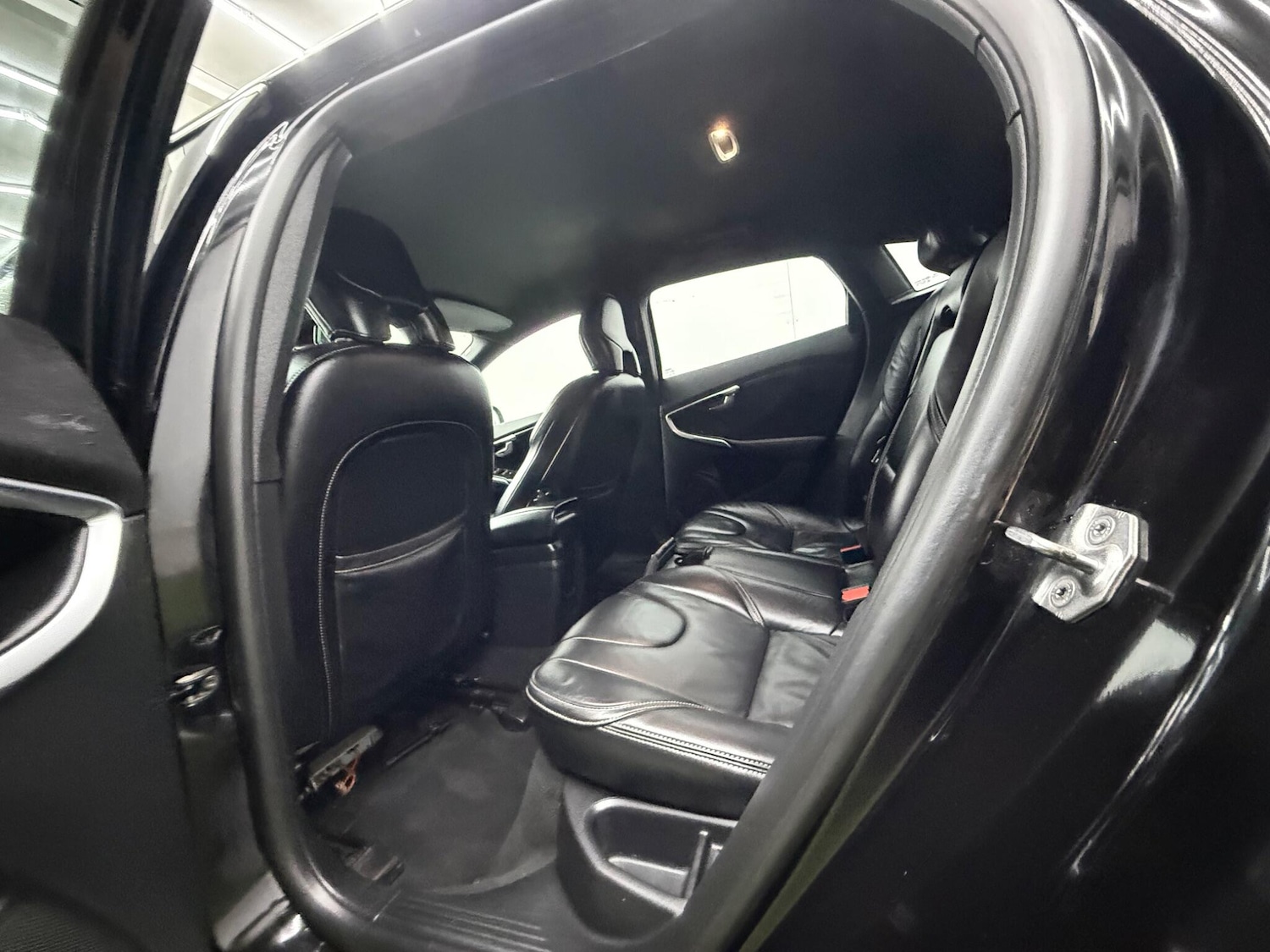 Used Volvo V40 for sale - 77824059: Photo 23