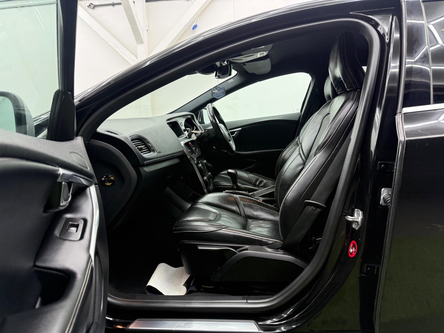 Used Volvo V40 for sale - 77824059: Photo 25