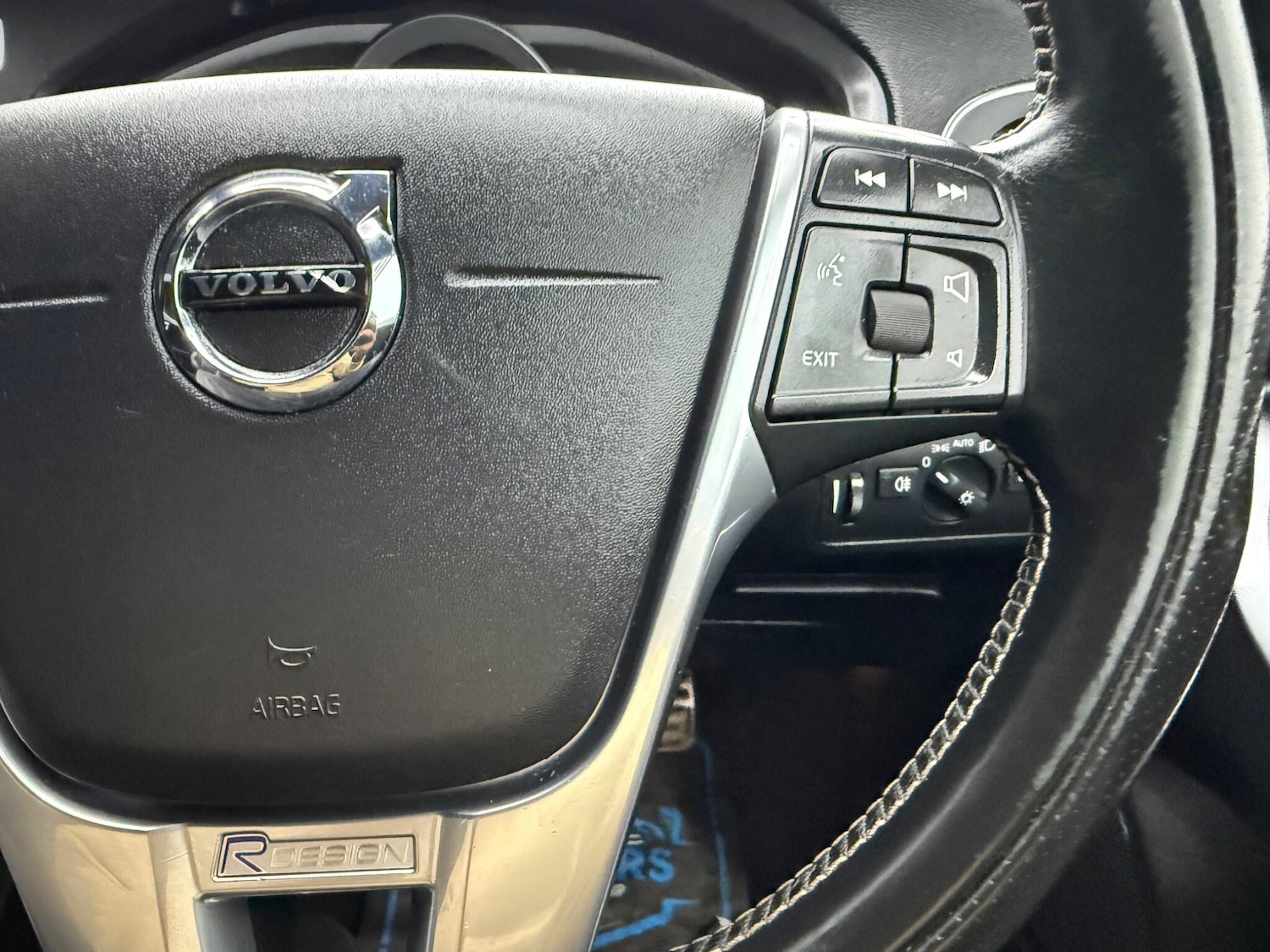 Used Volvo V40 for sale - 77824059: Photo 35