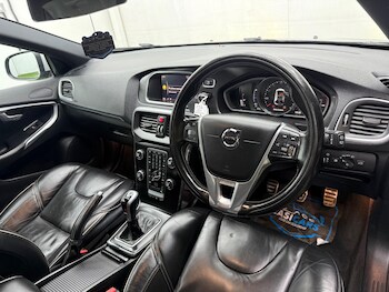 Used Volvo V40 2018 for sale - 77824059: Photo