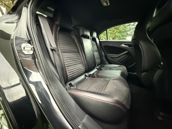 Used Mercedes-Benz A-Class 2015 for sale - 76095057: Photo 20