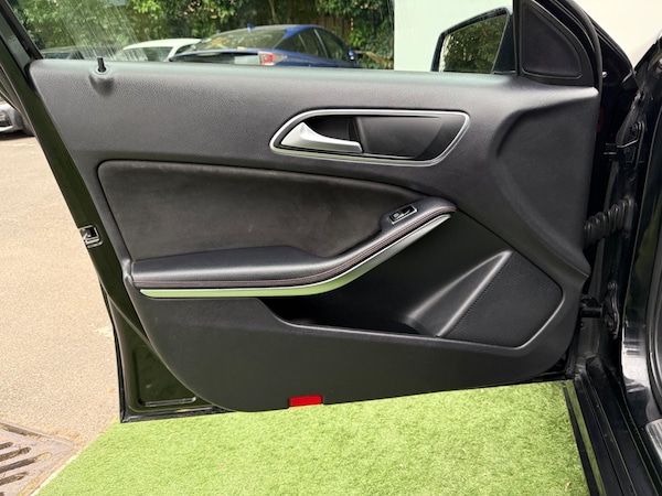 Used Mercedes-Benz A-Class 2015 for sale - 76095057: Photo 27