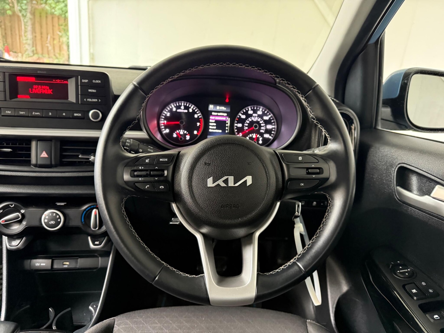 Used Kia Picanto 2021 for sale - 76689634: Photo 32
