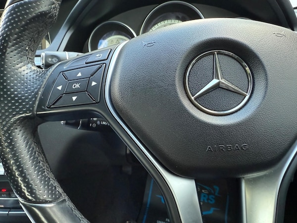 Used Mercedes-Benz E Class 2014 for sale - 75697081: Photo 34