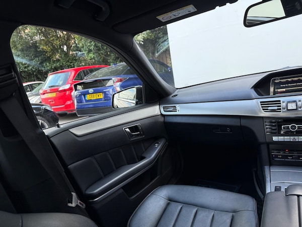 Used Mercedes-Benz E Class 2014 for sale - 75697081: Photo 38