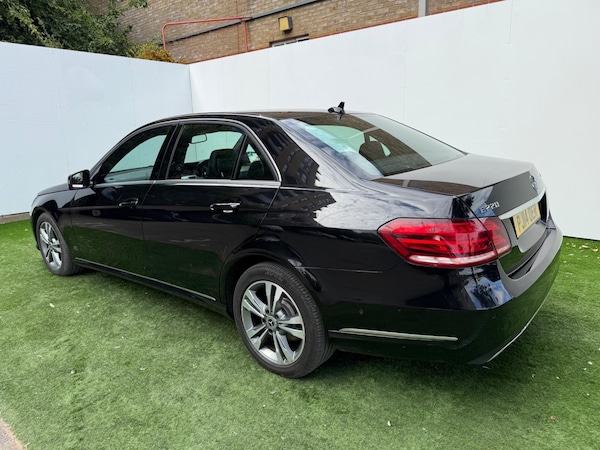 Used Mercedes-Benz E Class 2014 for sale - 75697081: Photo 9