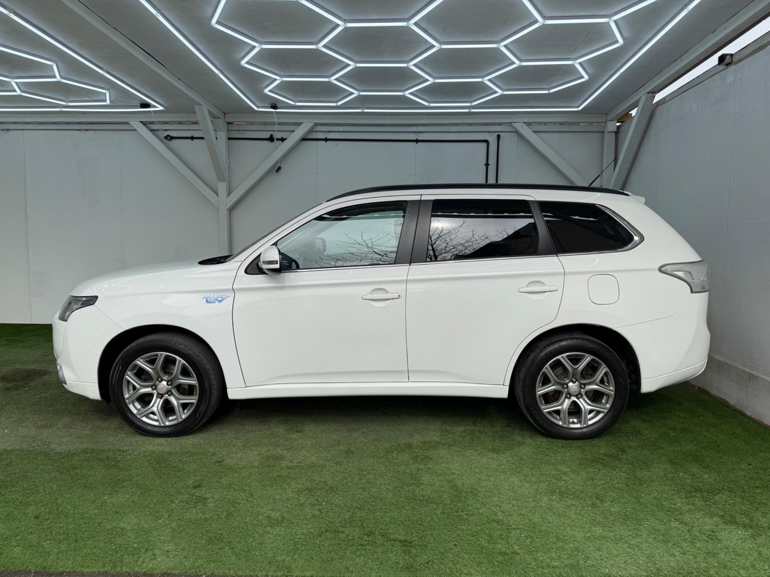 Used Mitsubishi Outlander 2015 for sale - 77883093: Photo 10