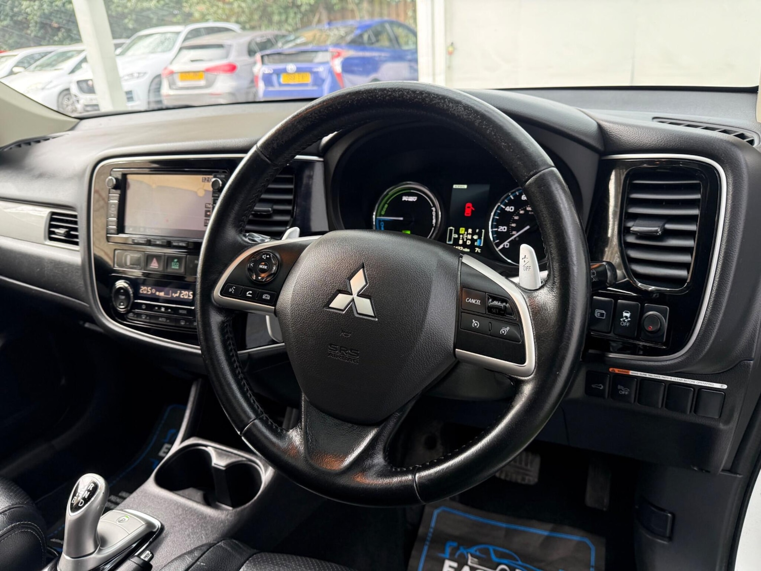 Used Mitsubishi Outlander 2015 for sale - 77883093: Photo 16