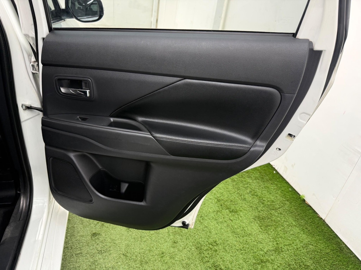 Used Mitsubishi Outlander 2015 for sale - 77883093: Photo 22