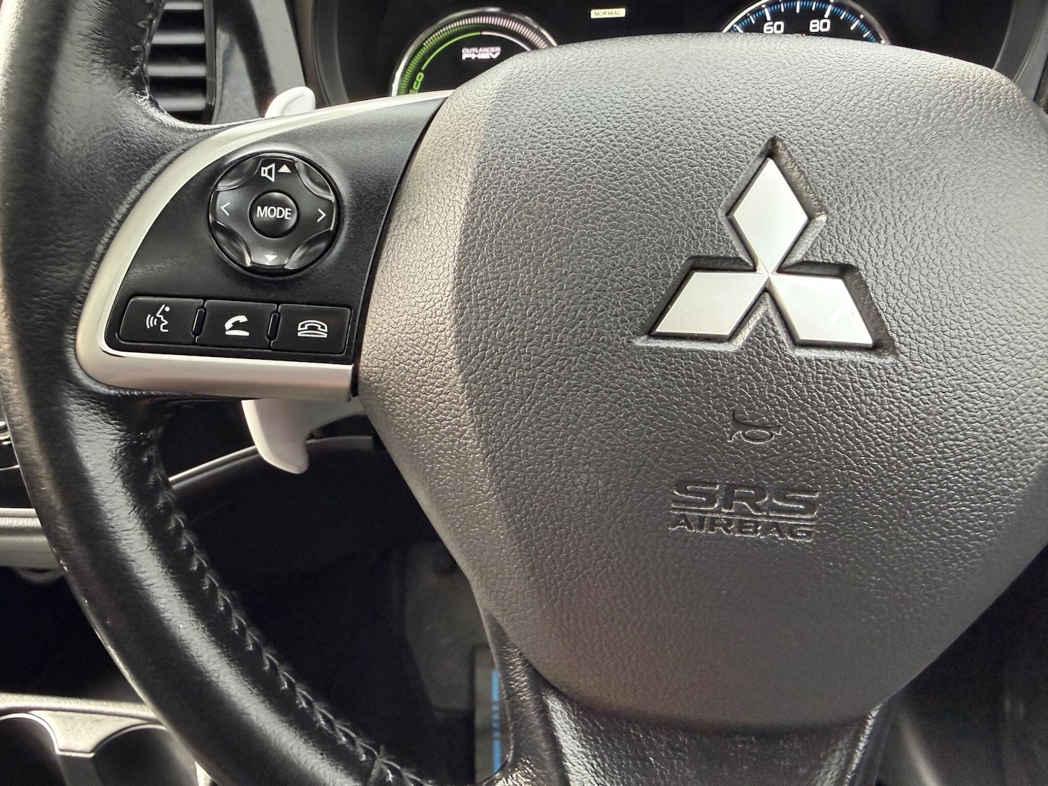 Used Mitsubishi Outlander 2015 for sale - 77883093: Photo 35