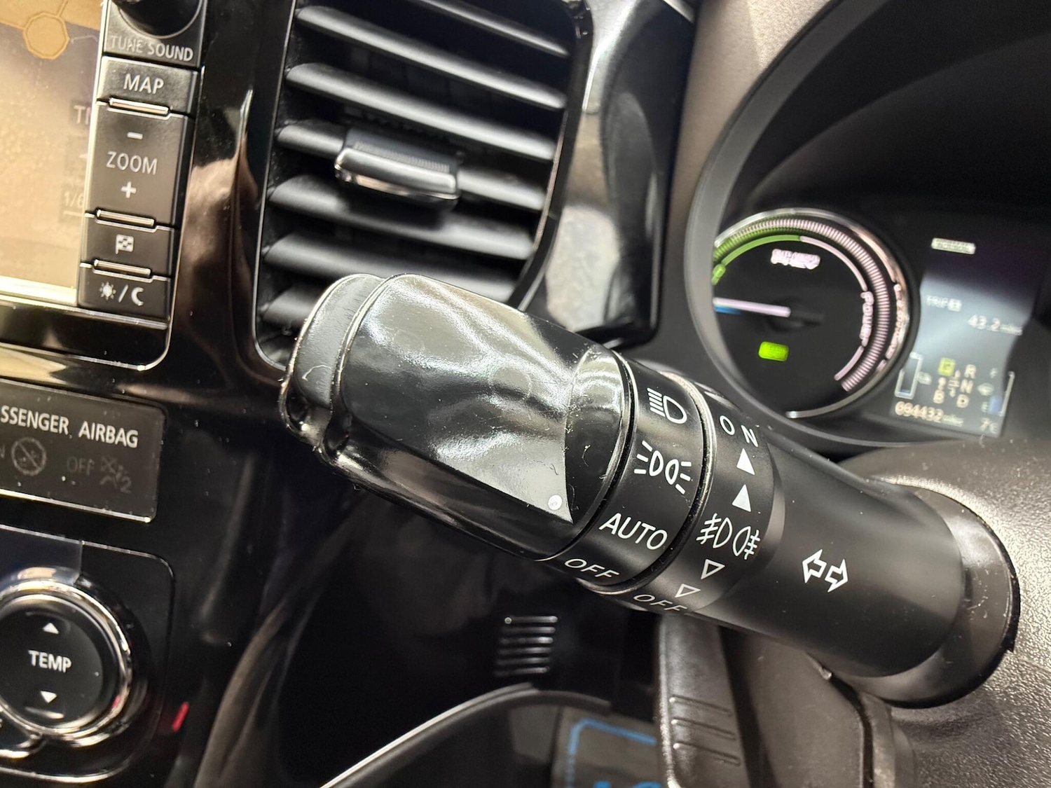 Used Mitsubishi Outlander 2015 for sale - 77883093: Photo 40