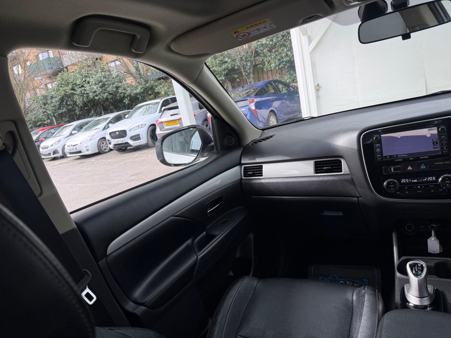 Used Mitsubishi Outlander 2015 for sale - 77883093: Photo 41