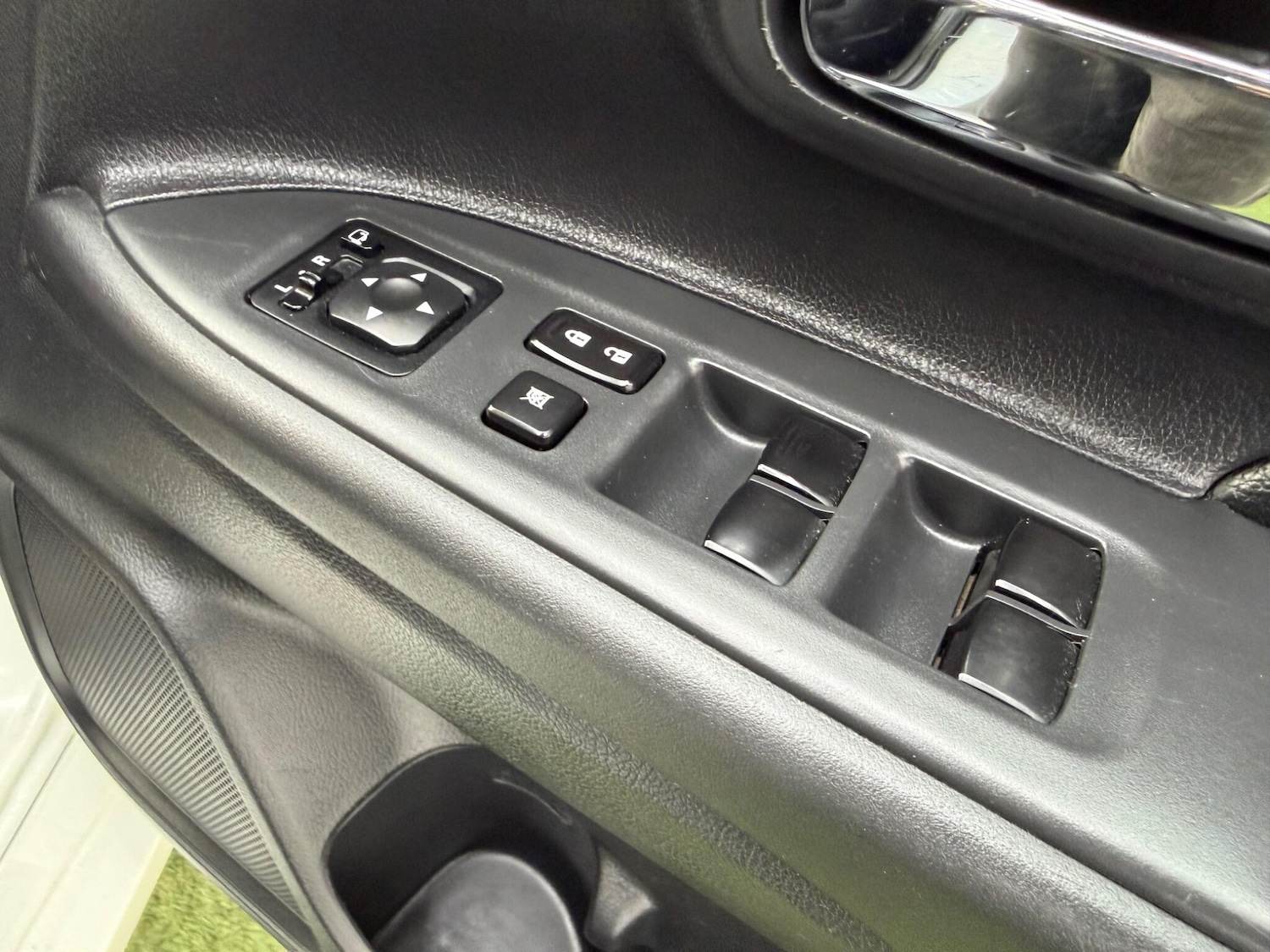 Used Mitsubishi Outlander 2015 for sale - 77883093: Photo 43