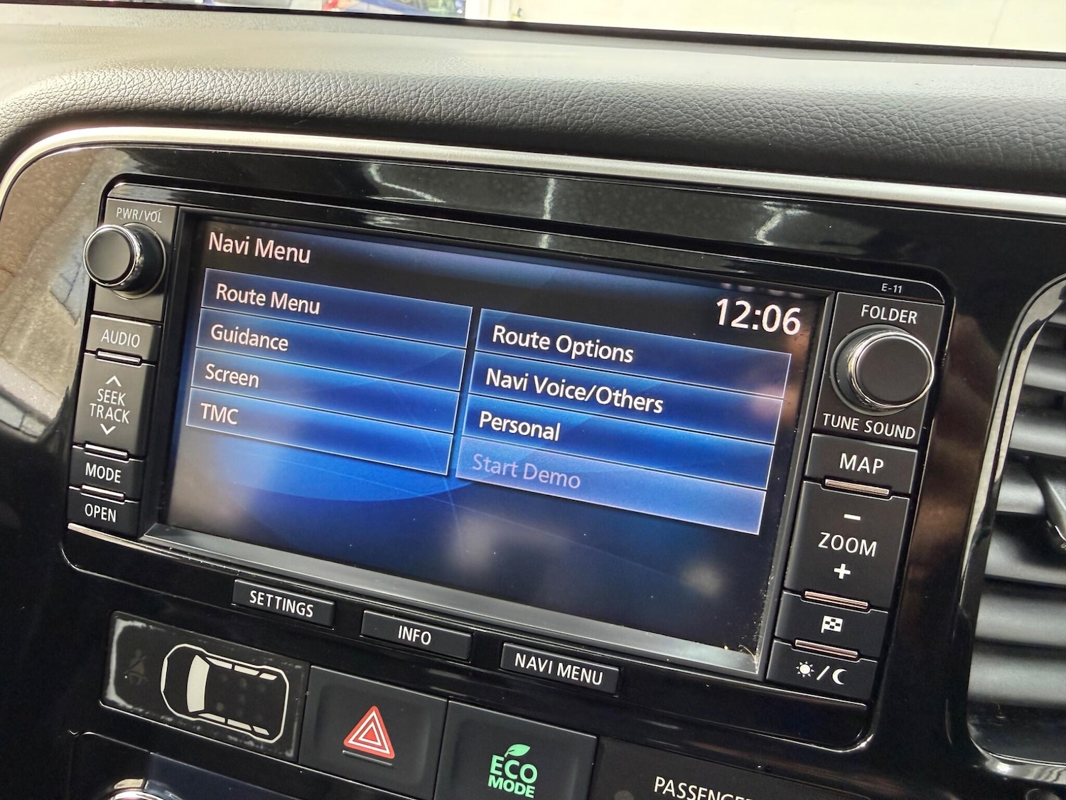 Used Mitsubishi Outlander 2015 for sale - 77883093: Photo 56