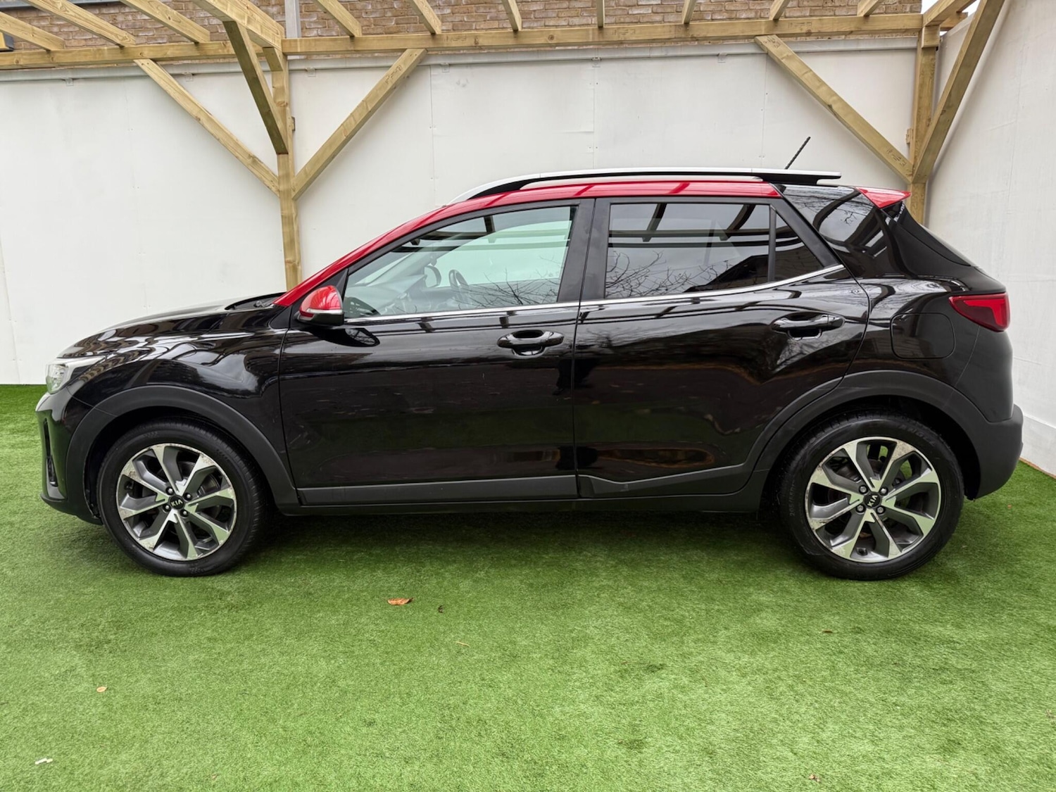 Used Kia Stonic 2017 for sale - 76596953: Photo 10